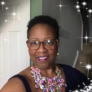 Meet your Posher, Leslie